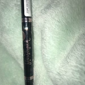 Eye liner and stamp limited edition
